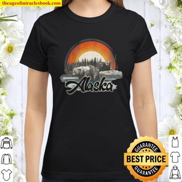 Alaska Travel Vacation Retro Vintage Sunset Bear Classic Women T-Shirt