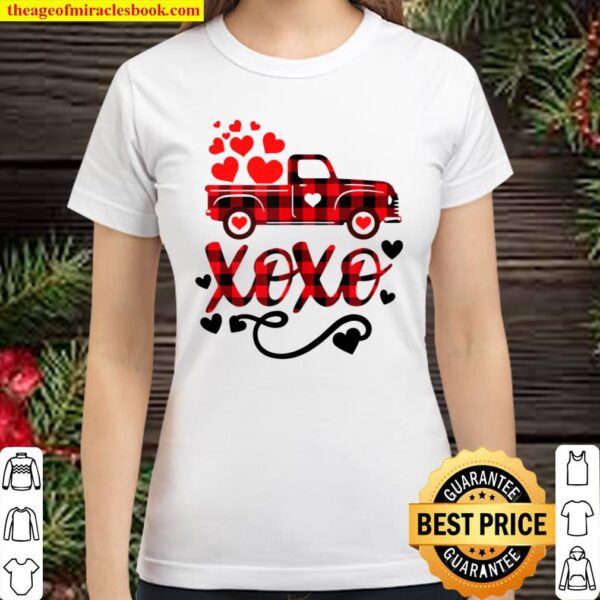 Valentine Vintage Truck Full Of Hearts Love Valentine_s Day Classic Women T-Shirt