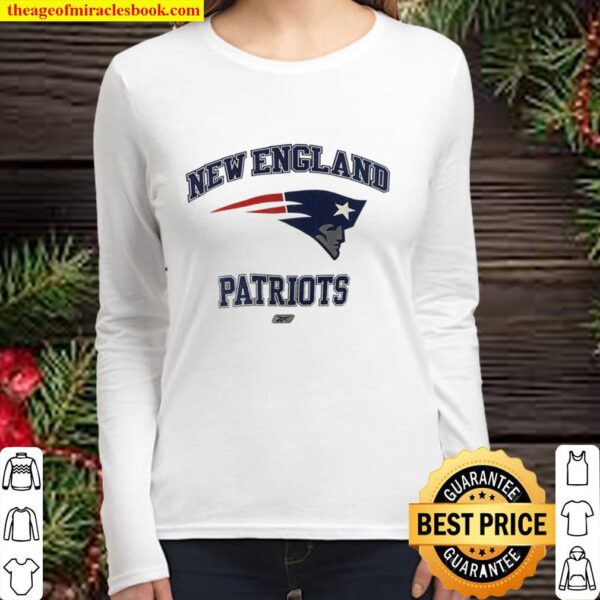 Vintage New England Patriots Cropped Hoodie Sweatshirt (M) Women Long Sleeved