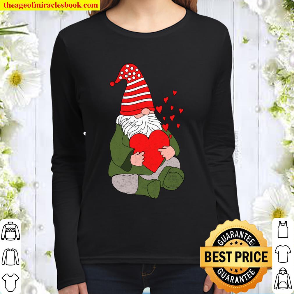 Cute Gnomes Holding Heart Funny Valentine Day Women Long Sleeved