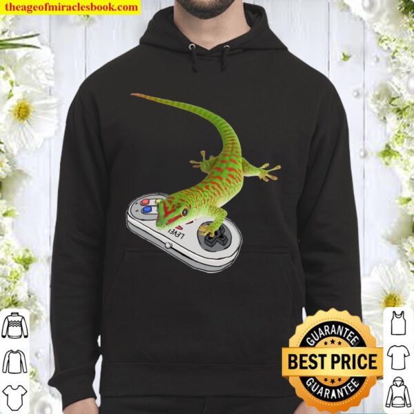 Giant Day Gecko Playing Video Game Reptiles Gamers Hoodie