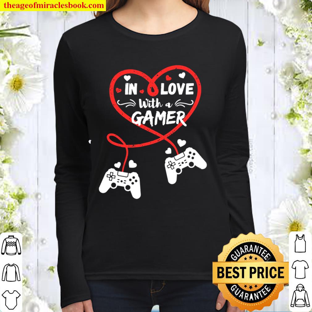 In Love With A Gamer Video Gamer Couple Valentines Day Women Long Sleeved
