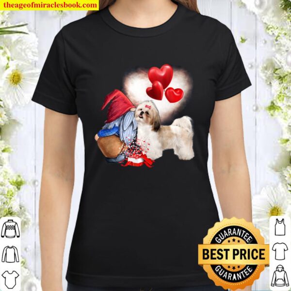 Shih Tzu Kiss Gnomes Valentines Day Funny Shih Tzu Valentine Classic Women T-Shirt