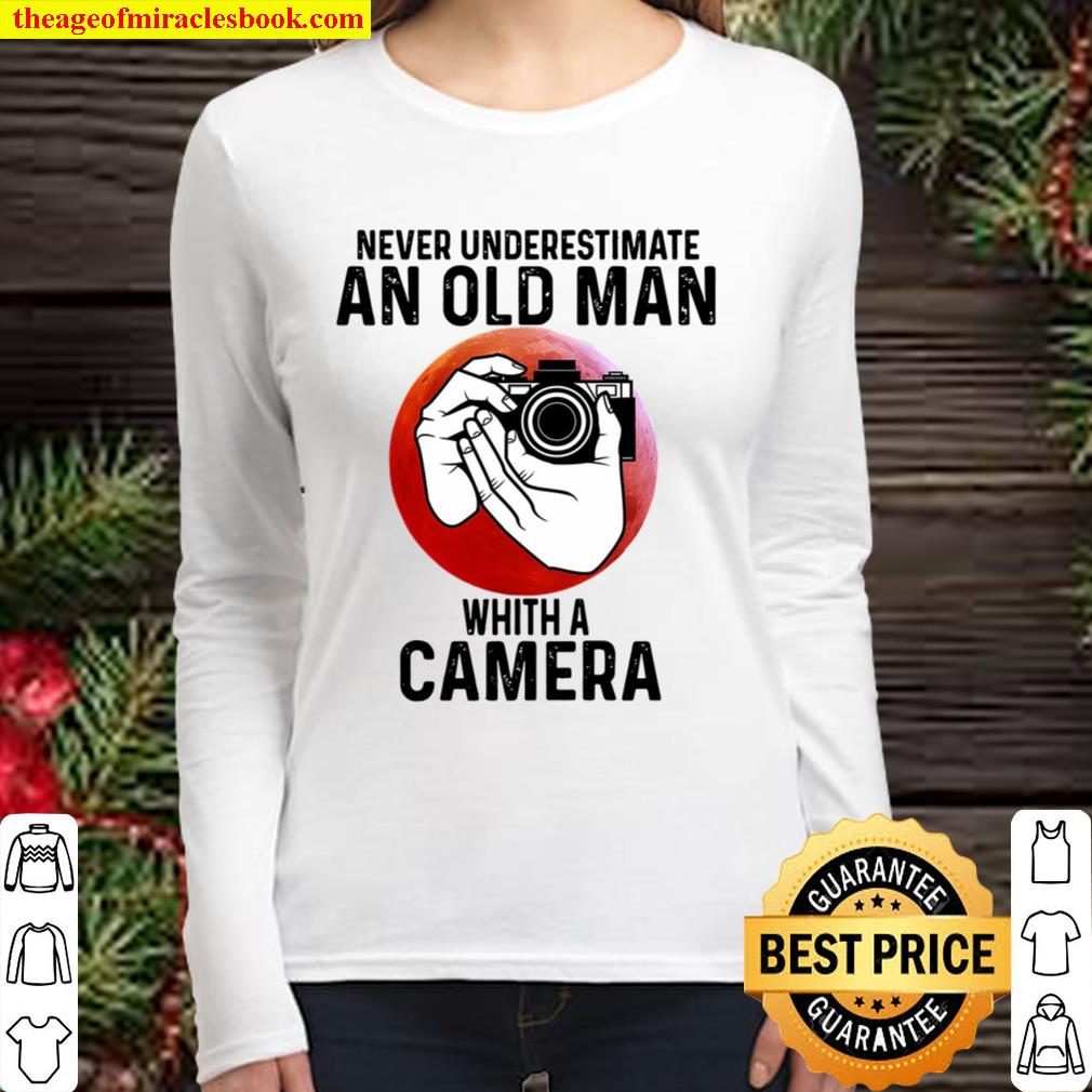 camera never underestimate an old man with a camera Women Long Sleeved