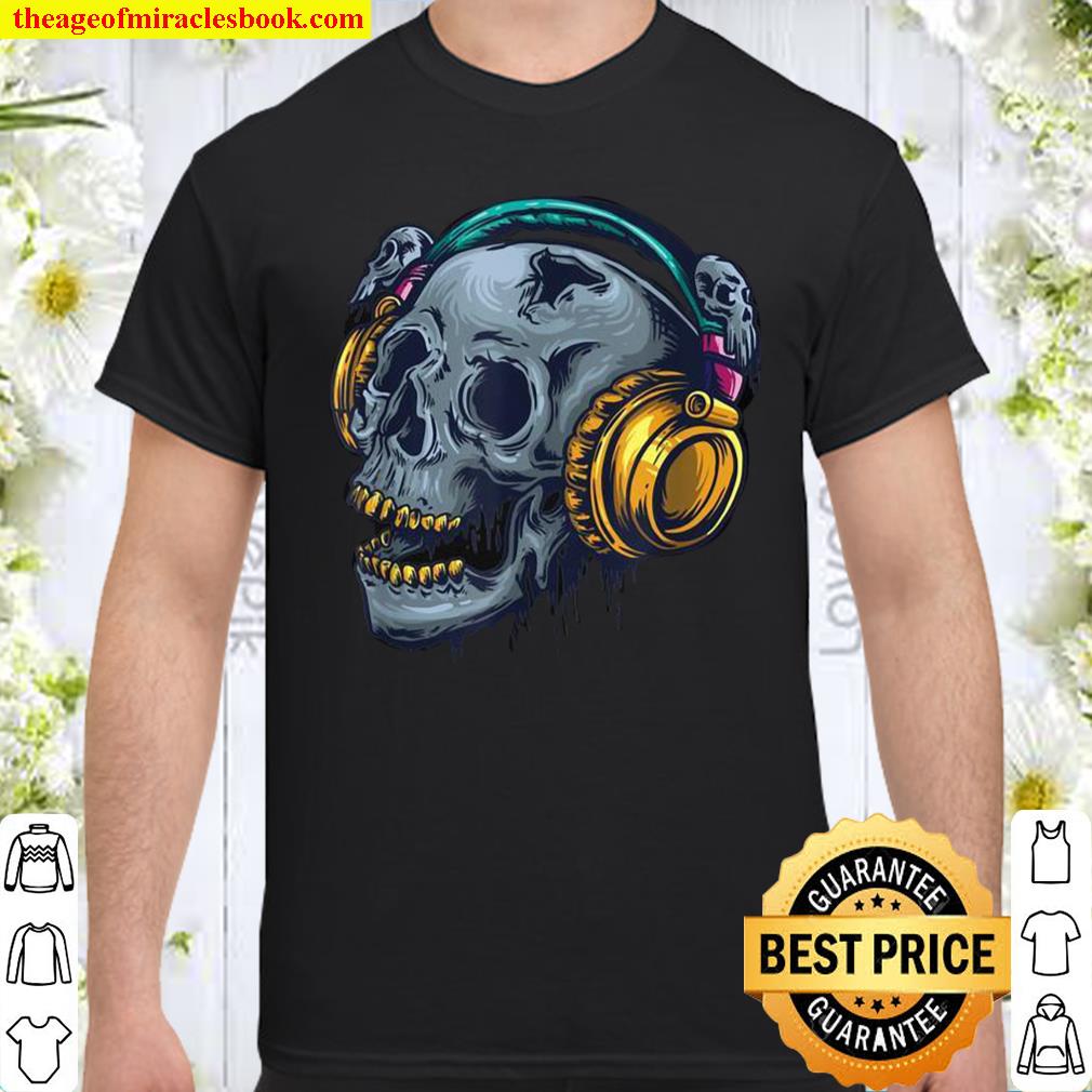 Horror skull with creepy headphones Shirt