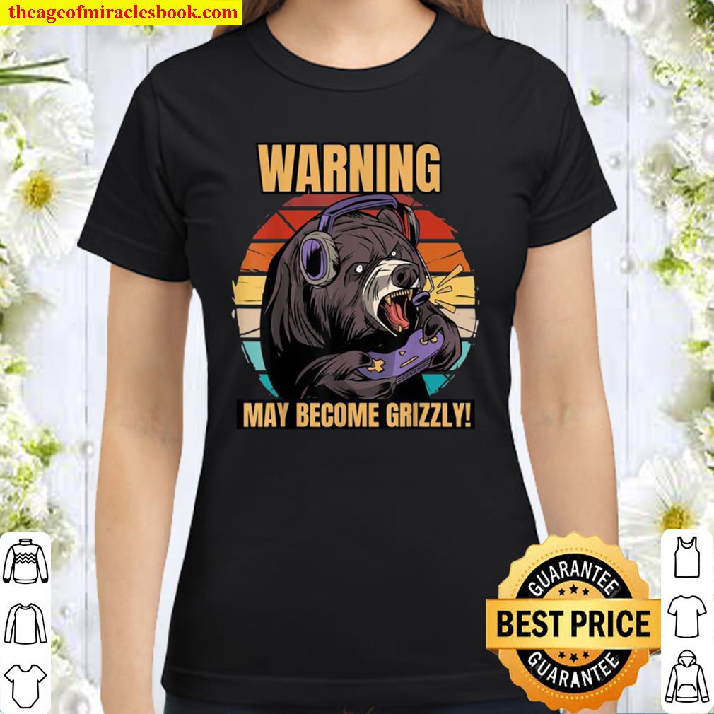 Vintage gaming bear, grizzly gamer videogames Classic Women T-Shirt