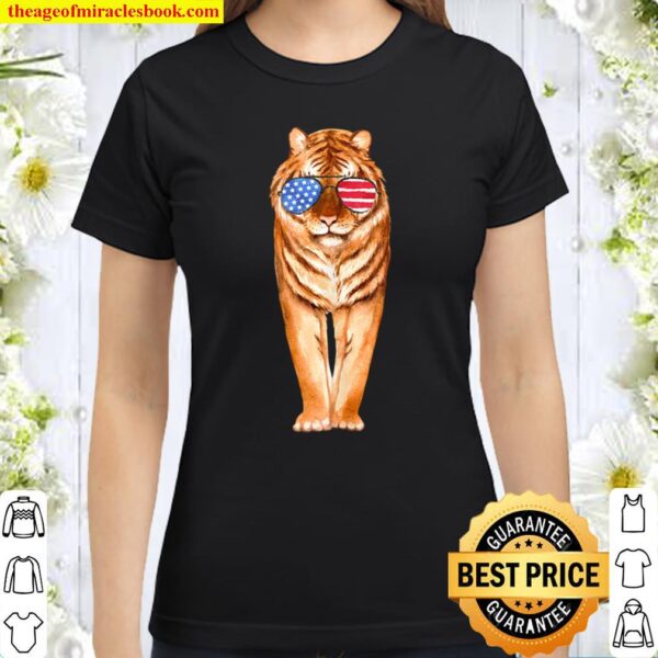 Big Cat Tiger Wearing Sunglasses American Flag USA Design Classic Women T-Shirt
