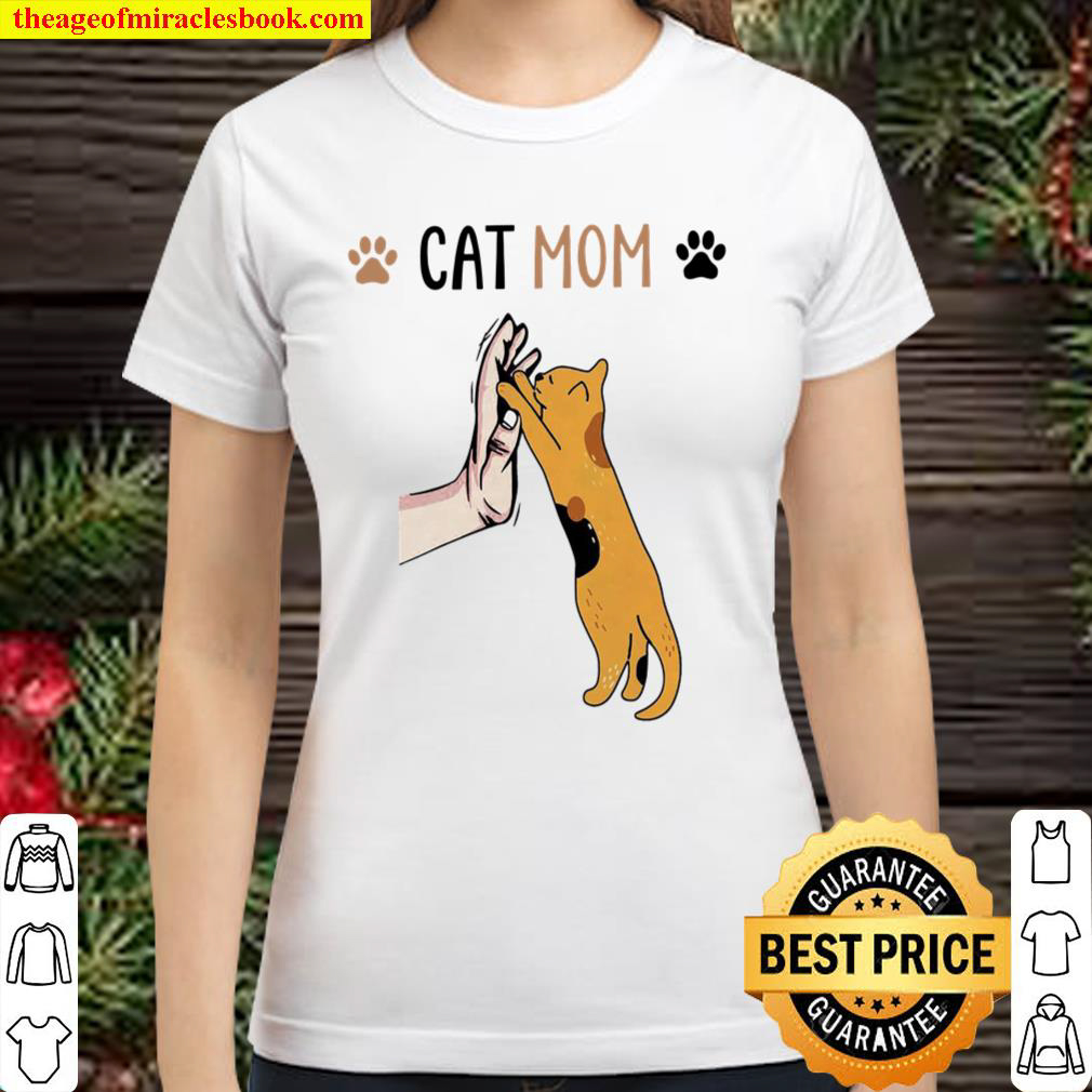 Cat Mom Classic Women T-Shirt