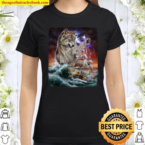 Monster Wolf Ambushes a Royal Navy Ship in the Ocean Classic Women T-Shirt