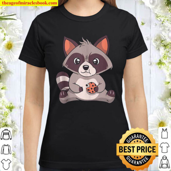 Raccoon with biscuit Classic Women T Shirt