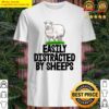 tshirt mit aufschrift easy distracted by white sheep fur herren shirt